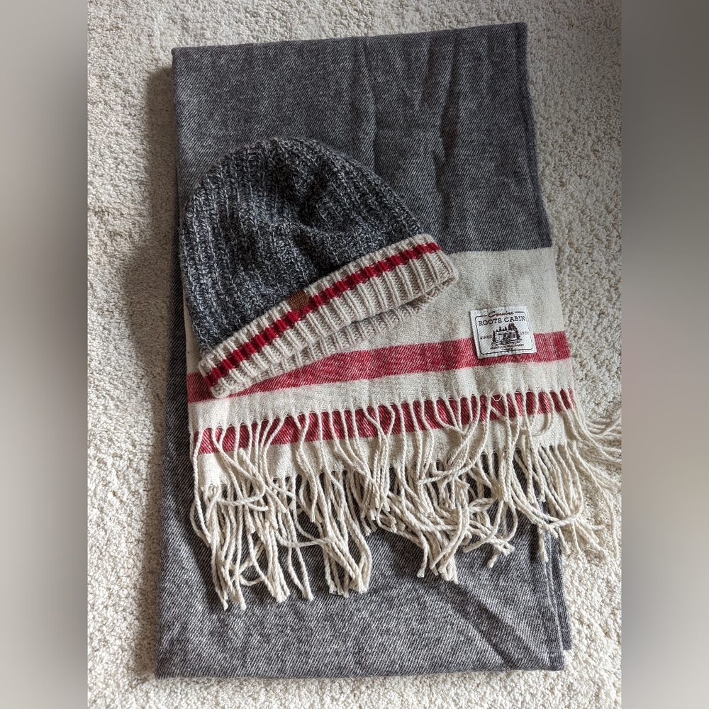 Roots Cabin Canada Stripe Blanket Scarf Wrap Shawl + Hat